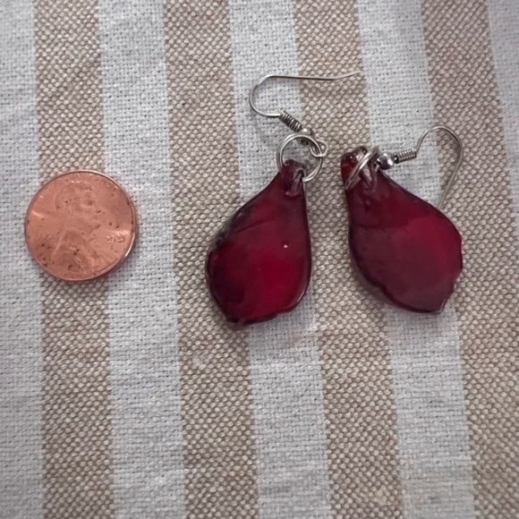 Glass Red and Silver Dangly‎ Earrings - Picture 2 of 3